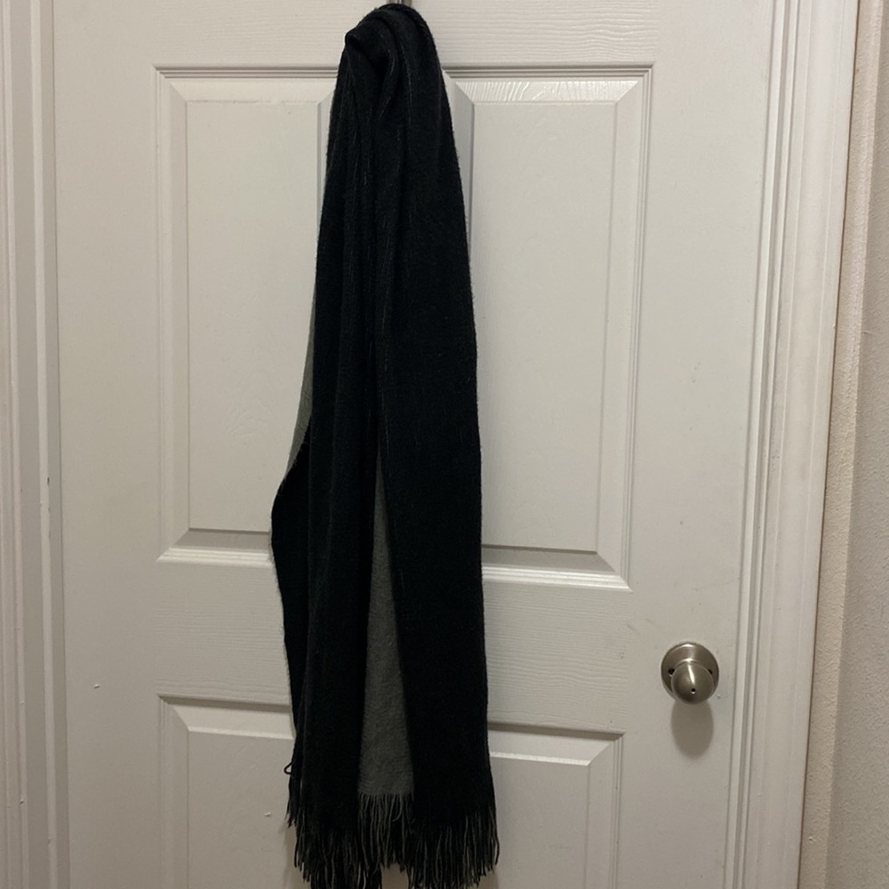 Merona (Target) shawl - Picture 4 of 4